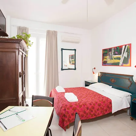 מלון Martini Bed