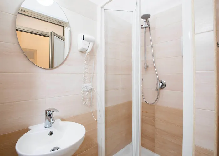 Hotel Martini Bed 3*