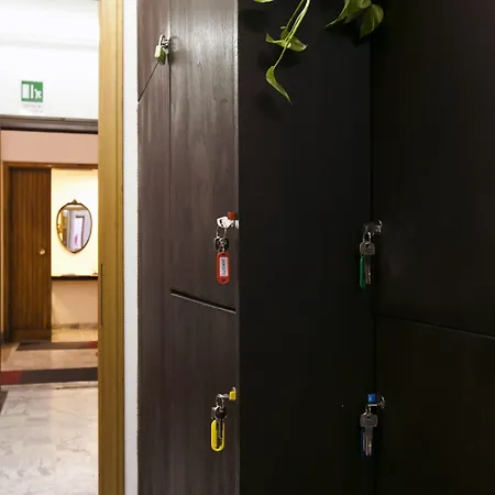 Hotel Martini Bed Roma