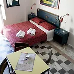 Martini Bed فندق 3*