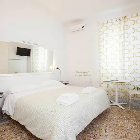 Martini Bed 3* Rome